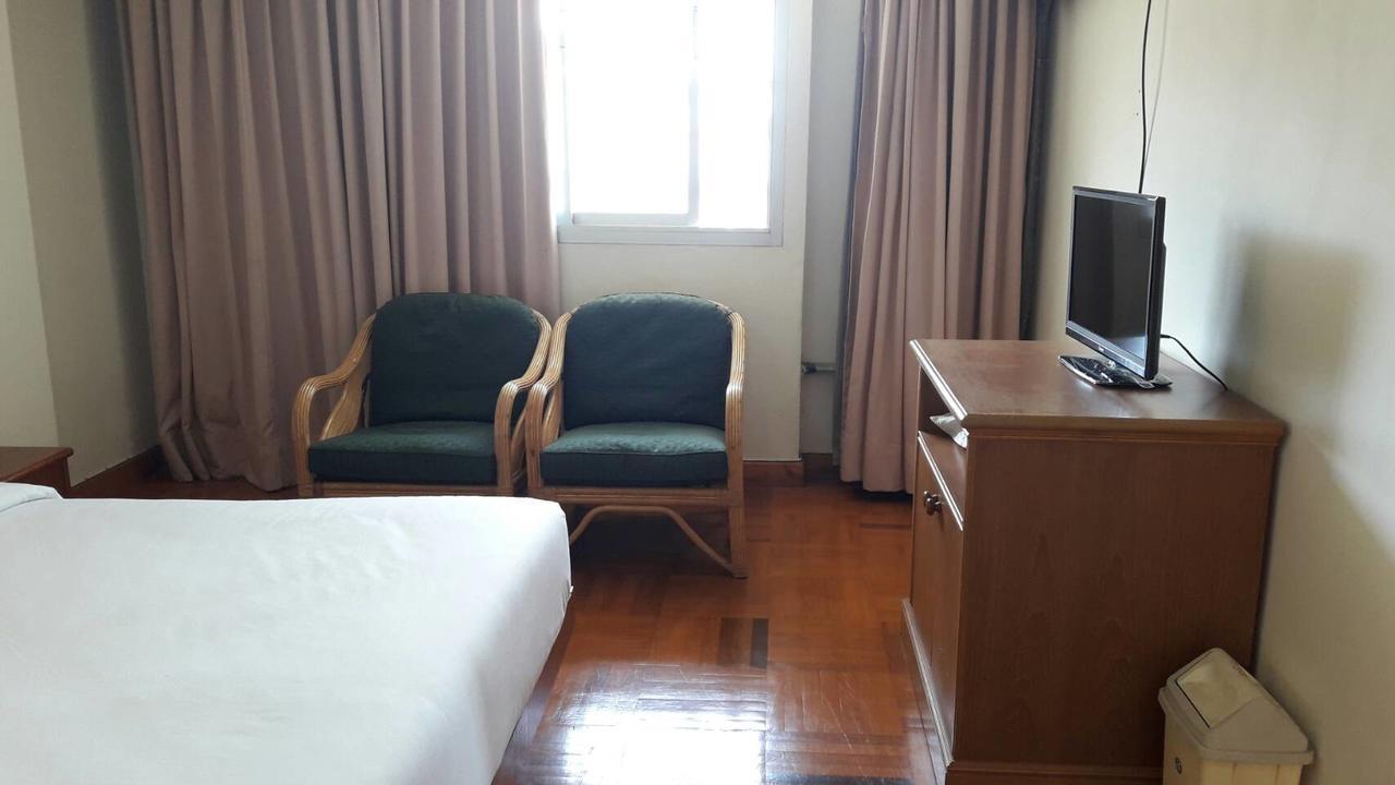Paradorn Inn Chumphon Εξωτερικό φωτογραφία