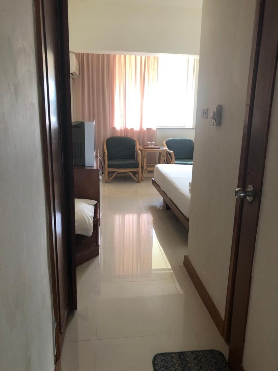 Paradorn Inn Chumphon Εξωτερικό φωτογραφία